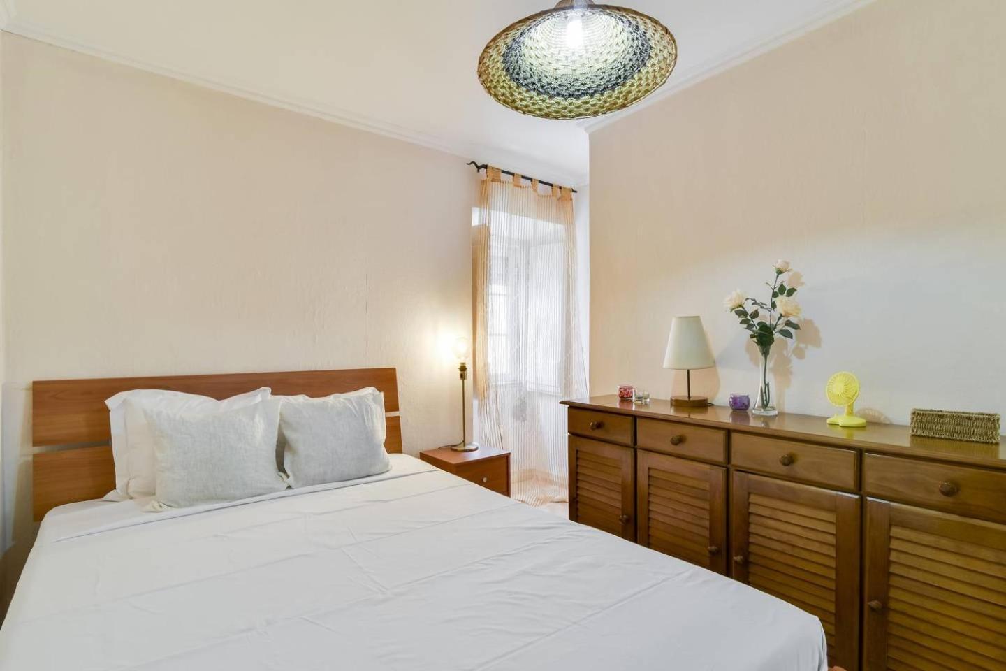 Portuguese Design 1 Bedroom In The Heart Of Apartamento Lisboa